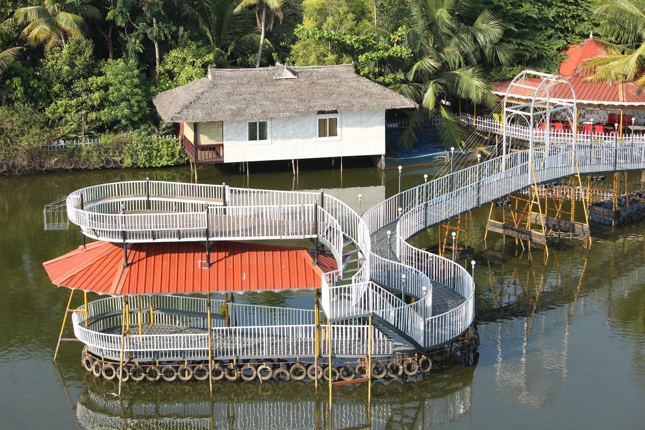 Hotel Mango Meadows Kottayam Exterior foto